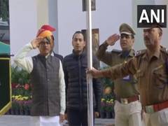 
      
      Union Minister Shivraj Singh Chouhan unfurls flag on Republic Day
      
      