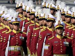 
      
      Indonesian armed forces contingent participates in R-Day Parade
      
      