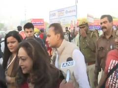 
    Anil Ambani, Tina Ambani visit Prayagraj for Mahakumbh
    