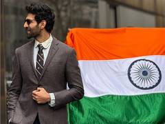 
      
      Kartik Aaryan extends  Republic Day greetings 
      
      