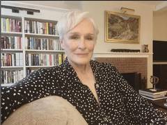 
      
      Glenn Close on her 1st SNL hosting in 1989
      
      