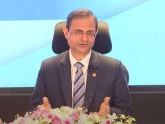 
      
      RBI governor asks banks to continue financial stability
      
      