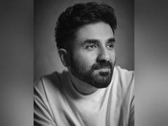 
      
      Vir Das hits back at 