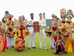 
      
      Galle Test: AUS win toss; opt to bat first against SL
      
      
