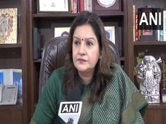 
      
      Priyanka Chaturvedi criticizes BJP, backs Kejriwal on key issues
      
      