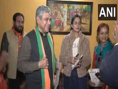 
      
      Ashwini Vaishnaw conducts door-to-door campaign for Delhi polls
      
      