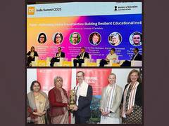 
      
      La Trobe University Vice-Chancellor visits India 
      
      