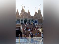 
      
      Over 10,000 devotees celebrate 'Patotsav' of BAPS Hindu Mandir
      
      