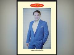
      
      Monish Gujral Revolutionizes Restaurant Franchising
      
      