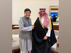
      
      Piyush Goyal meets Saudi Arabia's Industry Minister
      
      