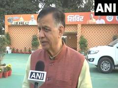
      
      UP Vidhan Sabha Speaker Satish Mahana visits Maha Kumbh hails arr
      
      