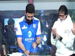 
      
       Abhishek Bachchan enjoys ISPL match with dad Amitabh Bachchan
      
      