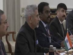 
      
      EAM Jaishankar holds bilateral talks with Greek counterpart Georg
      
      