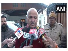 
      
      “AAP will form government with huge majority