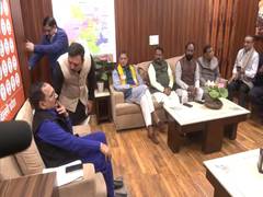 
      
      BJP leaders meet at party office as early trends show party's win
      
      