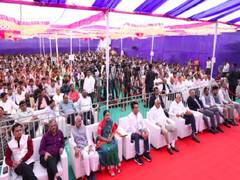 
      
      Gujarat CM interacts with students under 'Pariksha Pe Charcha'
      
      