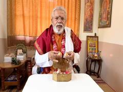 
      
      Priest claims having fragments of Somnath Temple's Shivling
      
      