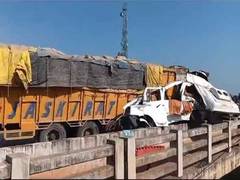 
      
      MP: 7 Kumbh pilgrims die in road accident in Jabalpur
      
      