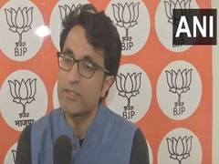 
      
      'INDI alliance compete regarding who can do most corruption'
      
      