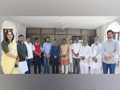 
      
      Shiv Sena (UBT) leader Aditya Thackeray meets AAP Chief Kejriwal
      
      