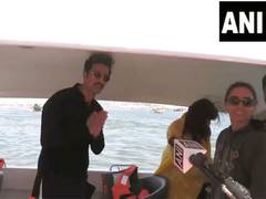 
    Vicky Kaushal visits Mahakumbh 2025 in Prayagraj
    