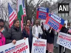 
      
      US: Members of Indian diaspora gather outside Blair House
      
      