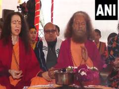 
      
      'Earth is our valentine': Swami Chidanand, Sadhvi Bhagwati 
      
      