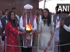 
      
      Maharashtra CM Devendra Fadnavis offers prayers at Triveni Sangam
      
      