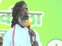 
      
      Hemant Soren expresses grief over NDLS stampede
      
      