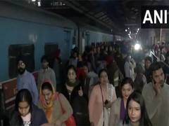 
      
      Delhi stampede led by confusion over train announcements: Police
      
      