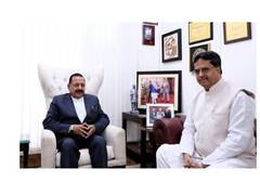 
      
      Tripura CM Manik Saha calls on Union Minister Jitendra Singh
      
      