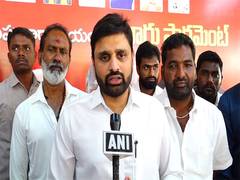 
      
      Eluru district president, MLAs to meet Andhra CM: MP Putta Mahesh
      
      