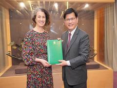 
      
      Taiwan's Foreign Minister, UK MP Sarah Champion hold talks 
      
      