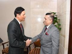 
      
      India, Bangladesh strengthen border security 
      
      