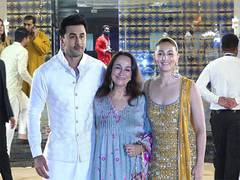 
    Ranbir Kapoor, Alia Bhatt shine at Aadar Jain’s Mehendi ceremony
    