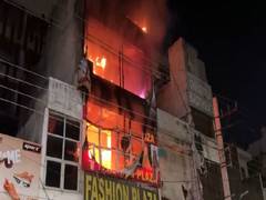
      
      Fire breaks out at garment store in Gurugram, no casualties
      
      