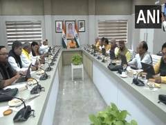
      
      Yogi Adityanath chairs cabinet meeting ahead of state budget
      
      