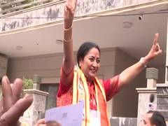 
      
      Delhi CM designate leaves for swearing-in ceremony at Ramlila mai
      
      