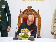 
      
      Surrender  weapons within seven days: Manipur Governor
      
      