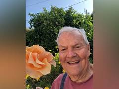 
      
      Veteran actor Peter Jason no more
      
      