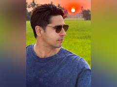 
      
      Sidharth Malhotra captures his 