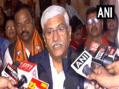 
      
      Union Minister Shekhawat echoes PM Modi's call to cut oil intake
      
      