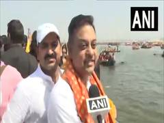 
      
      Sambit Patra visits Mahakumbh, lauds arragements made by UP govt
      
      