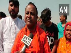 
      
      Odisha CM Mohan Charan Majhi visits Mahakumbh 2025 
      
      