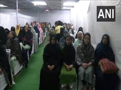 
      
      Kausar Jahan hosts 'Mann Ki Baat' for female Haj pilgrims
      
      