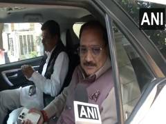 
      
      BJP Leaders react to Delhi Assembly Session, congratulate Atishi
      
      