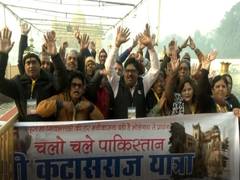 
      
      154 Hindu pilgrims leave from Amritsar for Katas Raj Mahadev Temp
      
      