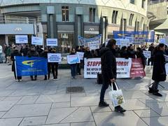 
      
      Austria: Chinese diaspora protests religious persecution in China
      
      