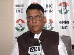 
      
       Congress leader Khera slams PM Modi, Kejriwal on CAG Reports
      
      