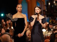 
      
      Zoe, Selena present 'Emilia Perez' at 2025 SAG Awards 
      
      